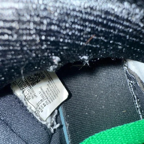 Nike Air Jordan 1 High Green Black White Sneakers - Picture 7 of 7